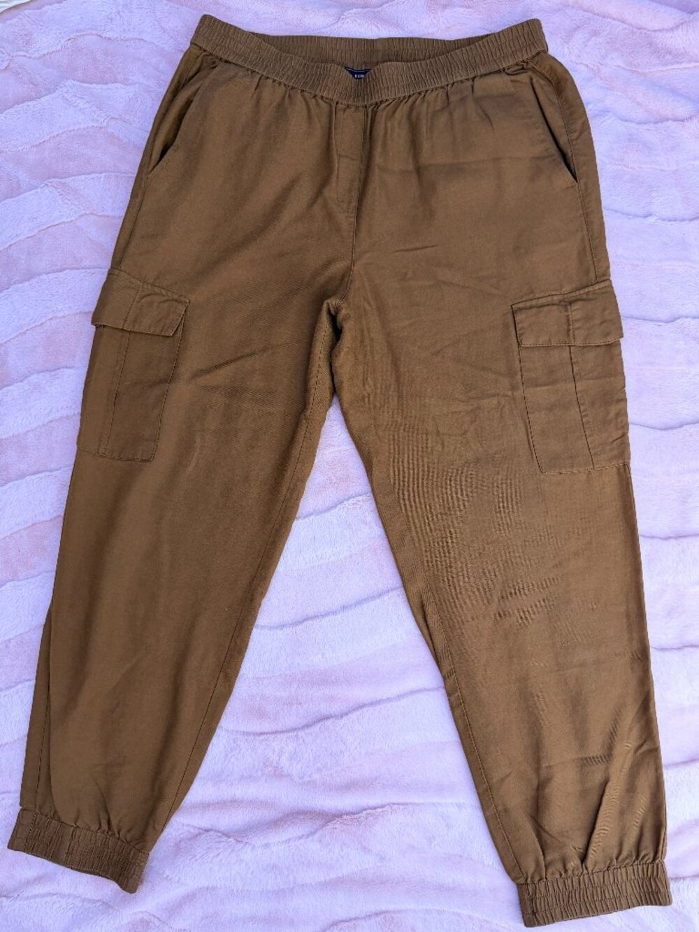 BCBGMAXAZRIA Cargo Jogger Pants Tobacco Brown Pull On Elastic Waist Size M